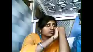 vid 20071207 pv0001 nagpur im hindi 28 yrs old unmarried girl veena kissing liplock her 29 yrs old unmarried lover sanjay at tea shop sex porn video