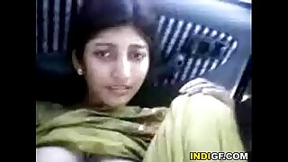 Indian Girl Shows Will not hear of Hairy Pussy For A Free Ride